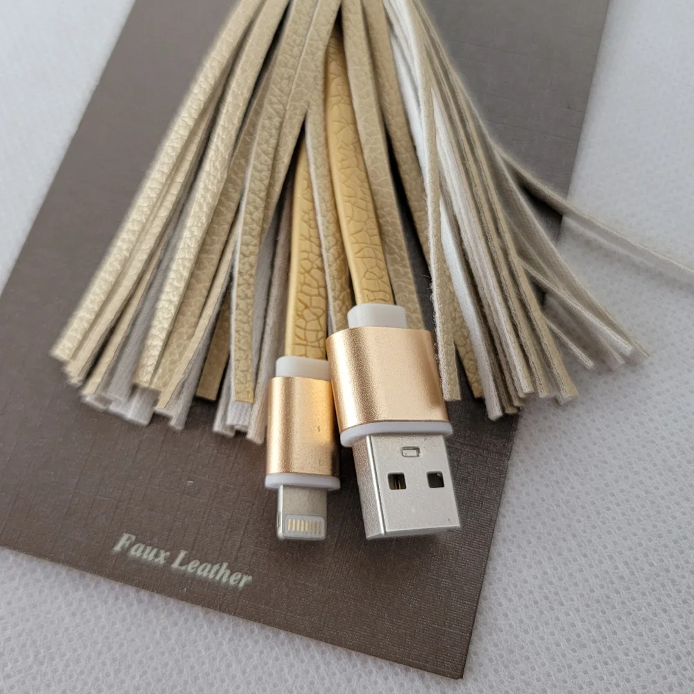 Keyring With Charging Cable Golden Faux Leather Tassel